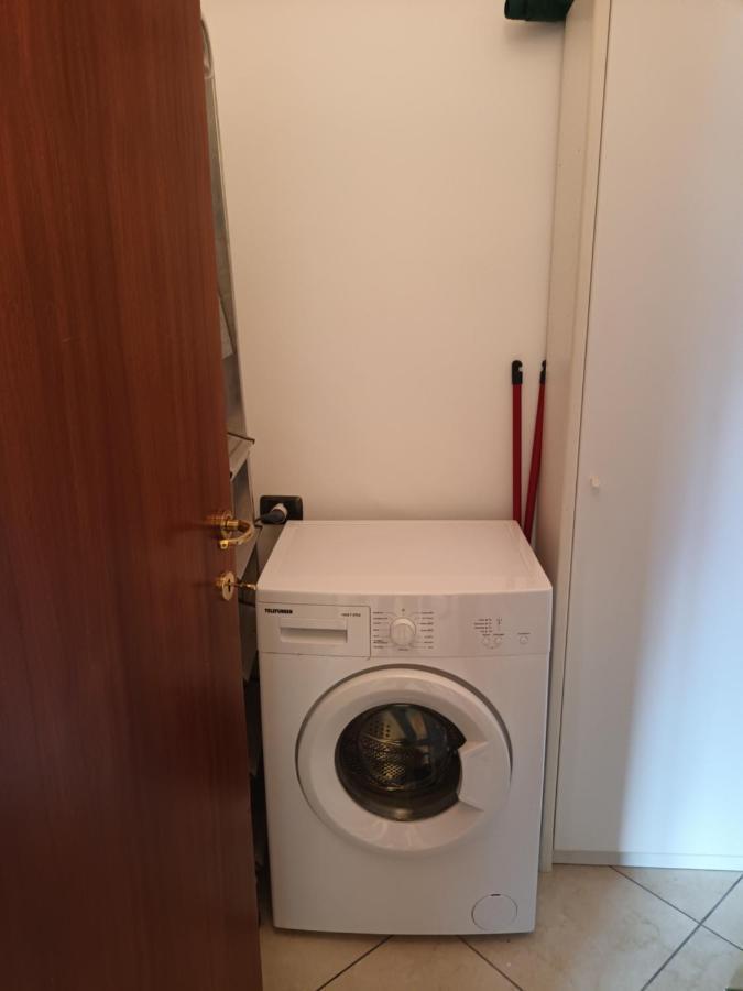Casa Lidia Apartment Бари Екстериор снимка